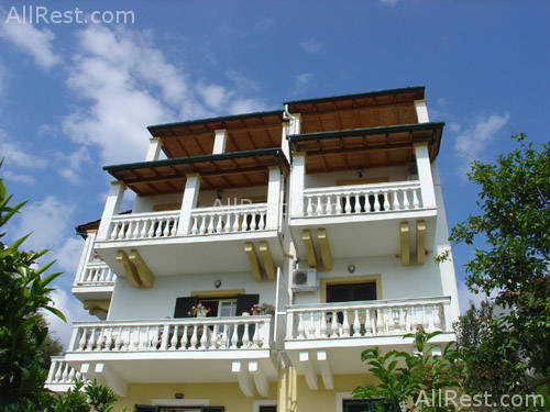 Oasis Hotel 3